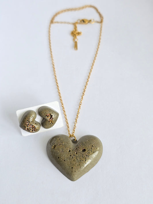 Three Tone Love