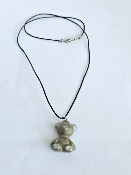 Grey Bear (collar)